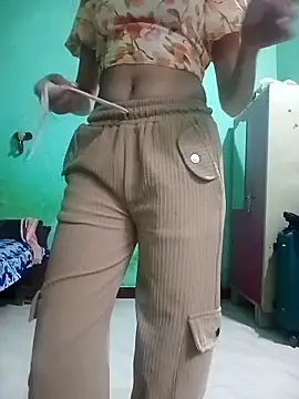 Hornyme18 online show from October 31, 4:53 am