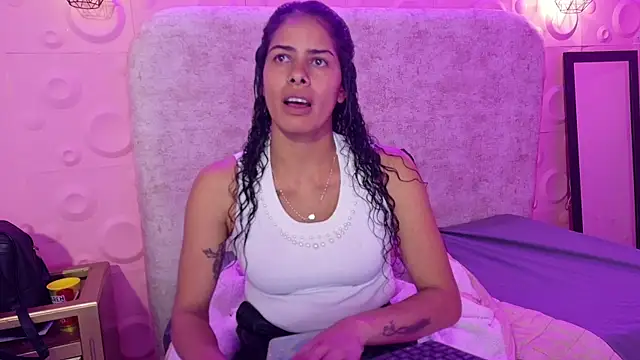 Snapshot of nairobi8 chatting on October 21, 6:40 pm nairobi8 online show from October 21, 6:40 pm