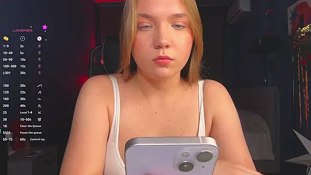 RebeccaEglitis online show from April 20, 4:41 pm