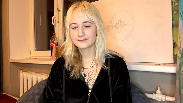 Ulemonala Cute online show from October 25, 5:35 pm