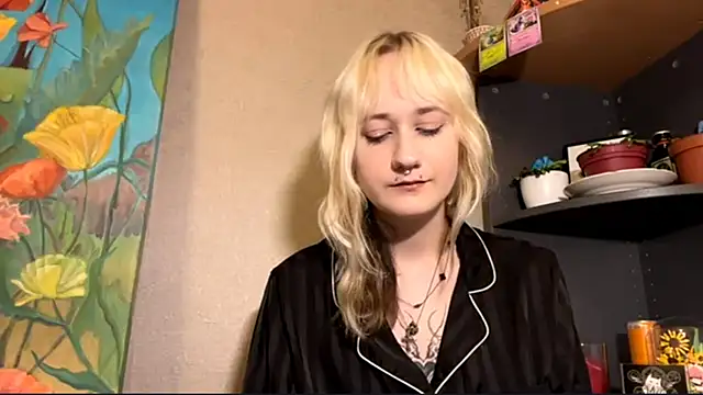 Snapshot of Ulemonala_Cute chatting on October 9, 5:13 pm Ulemonala Cute online show from October 9, 5:13 pm