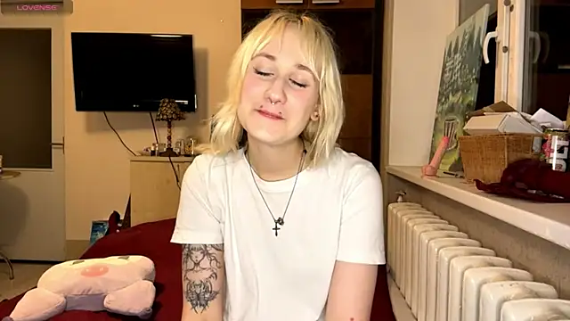 Ulemonala Cute online show from November 9, 6:56 pm