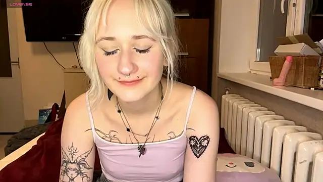 Ulemonala Cute online show from November 19, 6:52 pm