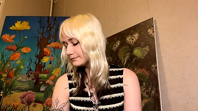Snapshot of Ulemonala_Cute chatting on October 13, 5:25 pm Ulemonala Cute online show from October 13, 5:25 pm