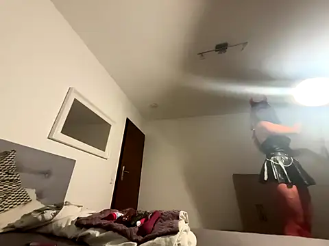 goddesemiiyy online show from October 29, 6:18 pm