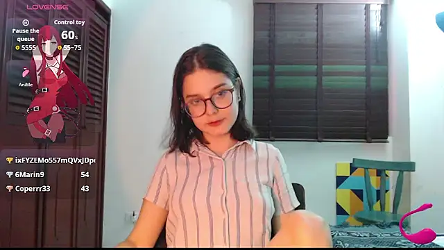 CarlaLorez online show from October 12, 5:25 pm