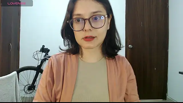 CarlaLorez online show from October 23, 1:04 am