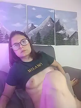 CarlaLorez online show from December 1, 4:41 pm