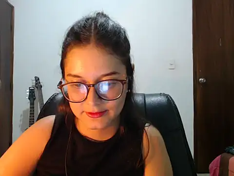 CarlaLorez online show from May 13, 2:51 am
