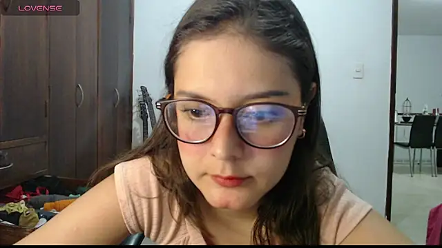 CarlaLorez online show from March 17, 1:08 am