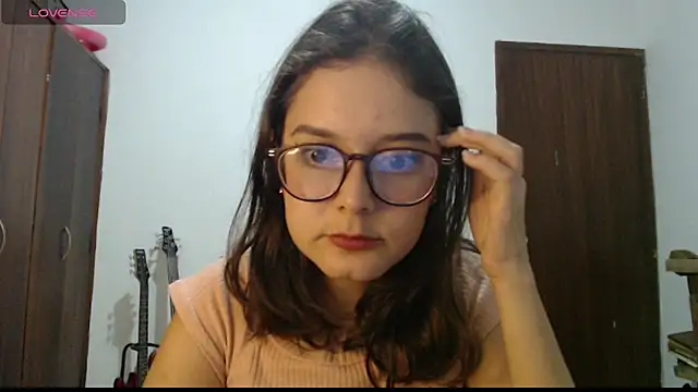 CarlaLorez online show from April 2, 2:08 am