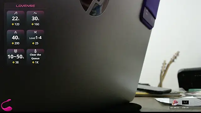 Snapshot of CarlaLorez chatting on July 1, 11:38 pm CarlaLorez online show from July 1, 11:38 pm