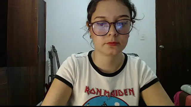 Snapshot of CarlaLorez chatting on May 19, 10:39 pm CarlaLorez online show from May 19, 10:39 pm