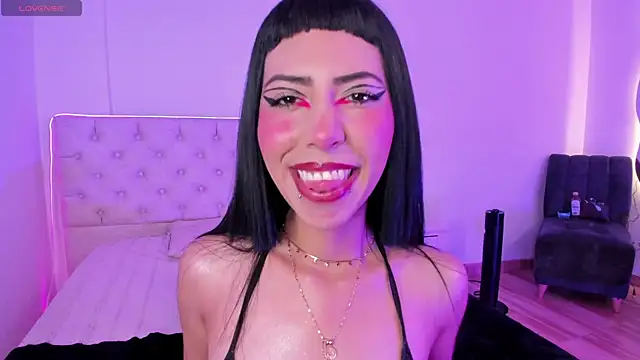 Snapshot of Nina_fox_0691 chatting on June 17, 3:33 pm Nina fox 0691 online show from June 17, 3:33 pm
