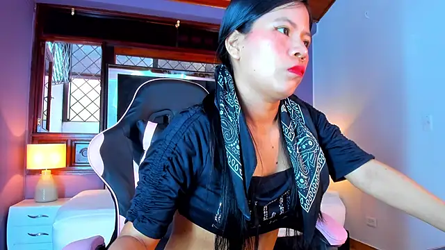 alissa  petite online show from October 18, 11:34 am