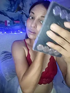 Snapshot of cerecita_anna chatting on June 15, 6:18 pm cerecita anna online show from June 15, 6:18 pm