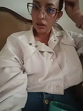 Snapshot of cerecita_anna chatting on June 12, 8:50 pm cerecita anna online show from June 12, 8:50 pm