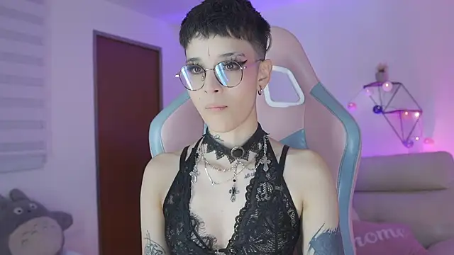 Giia Moretti  online show from November 7, 10:46 pm