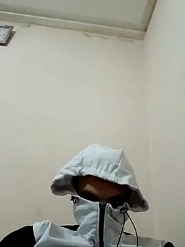 latarak321 online show from March 13, 9:09 pm