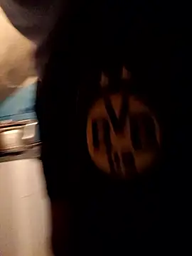 latarak321 online show from March 31, 9:33 am