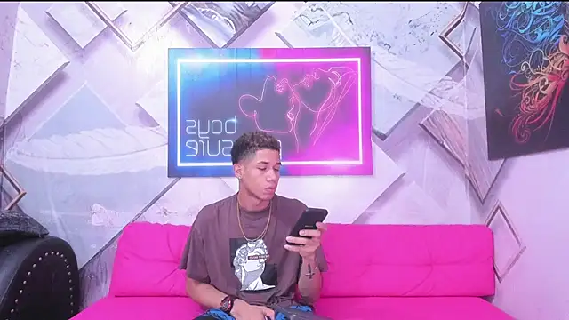 Little nicoll online show from February 7, 10:18 pm