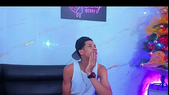 Little nicoll online show from November 28, 10:43 pm