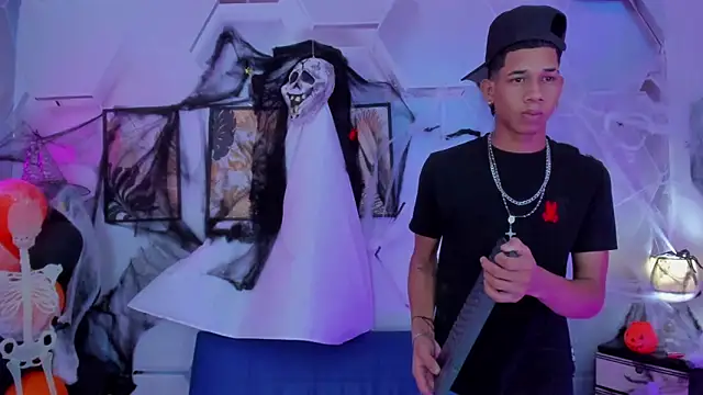 Little nicoll online show from October 29, 11:47 pm