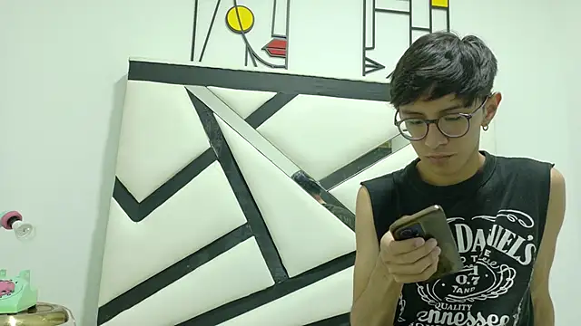 Snapshot of TWINK_JOSS chatting on October 10, 7:04 pm TWINK JOSS online show from October 10, 7:04 pm