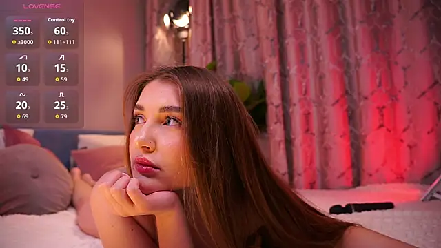 LureOfEva online show from October 11, 9:27 pm