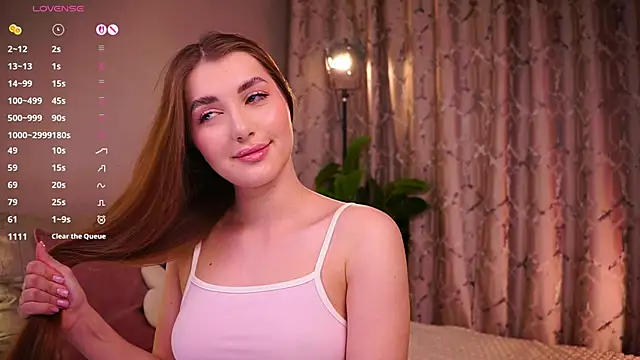 LureOfEva online show from November 21, 2:05 pm