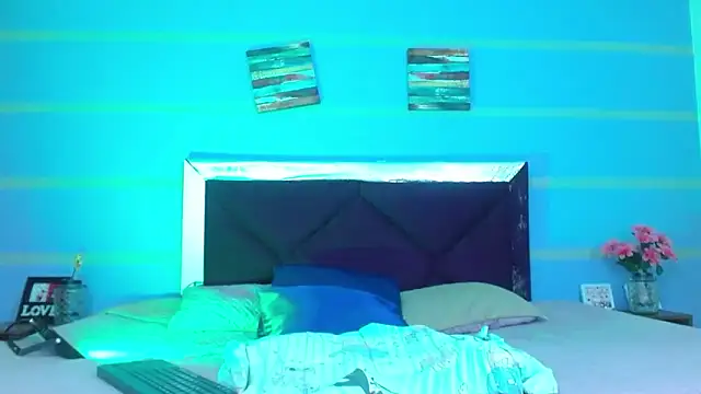 LizzyGrey  online show from November 20, 7:14 pm