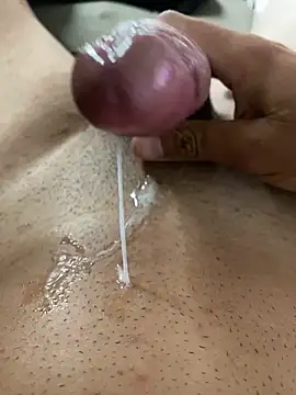 leiteiro2002 online show from March 11, 5:07 pm