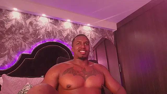 DenzelRios online show from March 5, 3:36 am