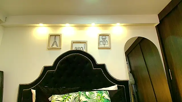 Snapshot of DenzelRios chatting on February 13, 8:31 pm DenzelRios online show from February 13, 8:31 pm