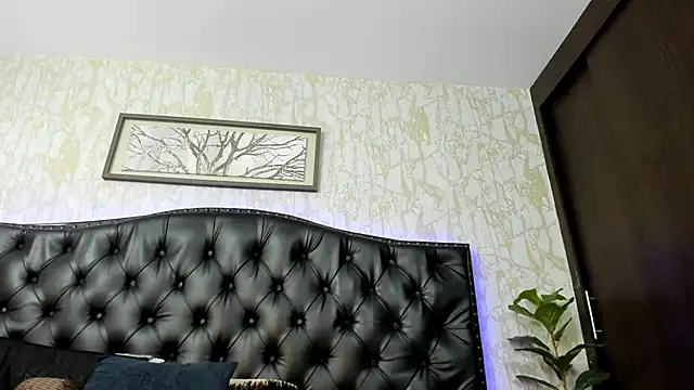 DenzelRios online show from April 12, 1:31 am