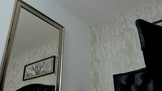 Snapshot of DenzelRios chatting on June 5, 6:52 am DenzelRios online show from June 5, 6:52 am