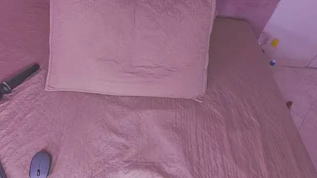 lilylovely  online show from November 20, 7:14 pm