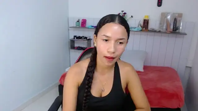 Hillary Bel online show from October 8, 8:53 pm