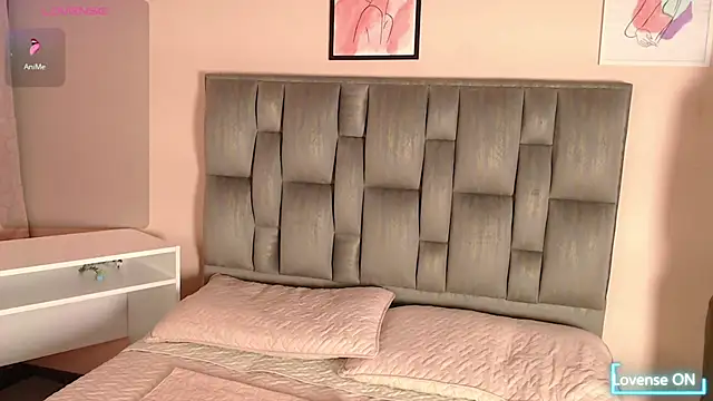 Snapshot of _Ailyn02_ chatting on October 9, 9:37 pm Ailyn02 online show from October 9, 9:37 pm