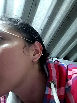 Snapshot of Eloisa_smith chatting on October 27, 5:19 am Eloisa smith online show from October 27, 5:19 am