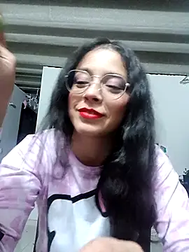 Snapshot of Eloisa_smith chatting on October 22, 4:34 am Eloisa smith online show from October 22, 4:34 am