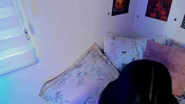 Lilith salvatoree online show from October 11, 1:12 pm