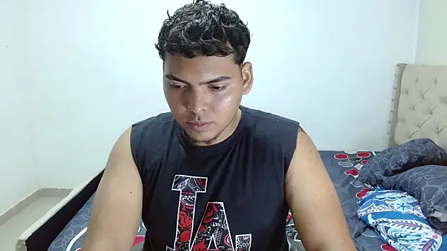 Snapshot of badboy05181 chatting on October 12, 7:21 am badboy05181 online show from October 12, 7:21 am