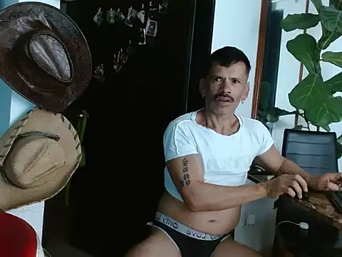 Snapshot of sweet_day19 chatting on February 25, 6:13 am sweet day19 online show from February 25, 6:13 am