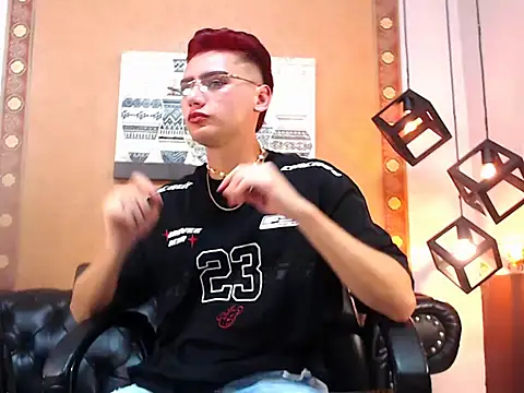 Alex Millerss online show from November 20, 10:31 pm