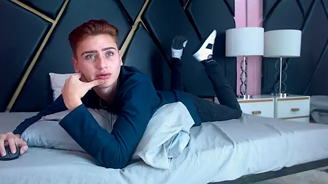 Alex Millerss online show from October 16, 9:01 pm