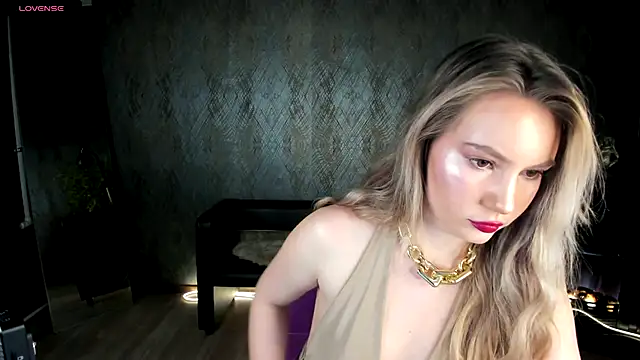  BellaClark online show from November 9, 8:24 pm