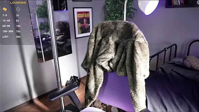 Snapshot of Bayonetta_doll chatting on February 27, 1:00 pm Bayonetta doll online show from February 27, 1:00 pm