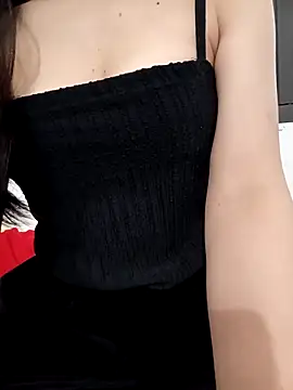 Snapshot of Sexynice_baby chatting on October 29, 6:23 am Sexynice baby online show from October 29, 6:23 am