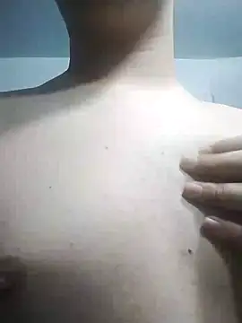 emilia6565 online show from October 19, 1:19 am